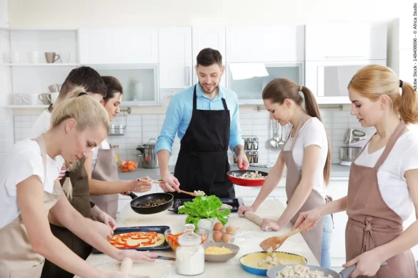 In diesem ausführlichen Artikel erfahren Sie alles wissenswerte darüber was Kochkurse für Gruppen so besonders macht..