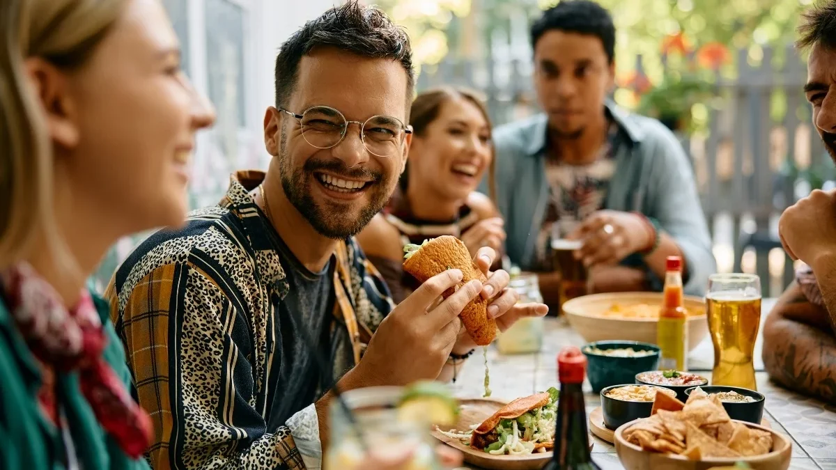 Warum Essen im Freien Körper und Seele guttut